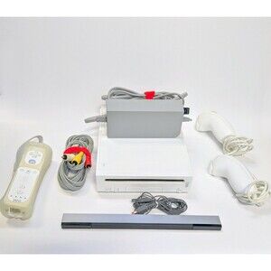 Nintendo Wii RVL-001 GameCube Compatible Bundle Wii Sports Controller Nunchucks